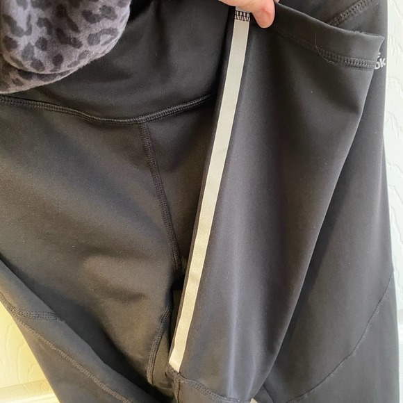 Reebok Women’s Athletic Leggings Sz Small - Picture 3 of 5